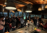 Zonder hulp achter de bar, zondag geen Thé Dansant voor de jeugd. Meld jij je aan? Help de club met de bardiensten. Nieuws afbeelding